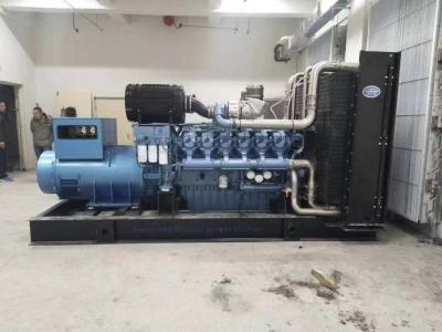 China Ein geschlossener Cummins 300kw Dieselgenerator zu verkaufen