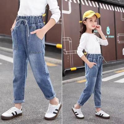 China Fashion Little Girls 3-12Y Kids Design Fade Proof Spring Summer New Color Distressed Cartoon Printed Loose Jeans for sale