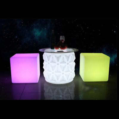 China Modern Factory Sell 40cm 50cm 60cm LED Cube Stools Glowing Waterproof Outdoor LED Cube Light for sale