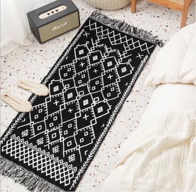 China Moroccan Style Designer Washable Floor Mat For Living Room Decoration Hand Embellished Blankets And Rugs Online for sale