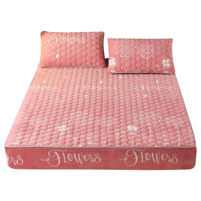 China Custom Nordic Fashion Polyester Plaid Dirty Thick Warm 100% Quilted Bed Sheet for sale