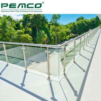 China Modern Outdoor Glass Deck Railing 12Mm Balcony Stainless Steel Glass Balustrade for sale