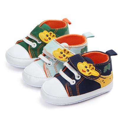 China EVA New Lovely Giraffe Canvas Baby Shoes Anti-Slip Infant Shoes for sale