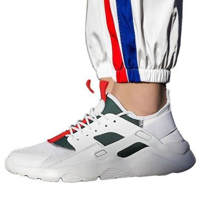 China Durable Wholesale Customs Mens Fashion Sports Logo Sneakers Breathable Big Running Shoes for sale