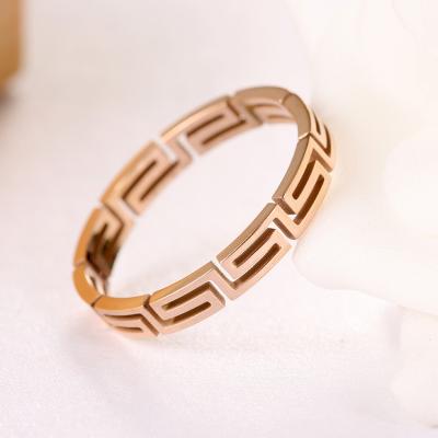 China TRENDY Fashion Great Wall Pattern Ring Titanium Steel Rose Gold Ring Couple Stainless Steel Jewelry for sale