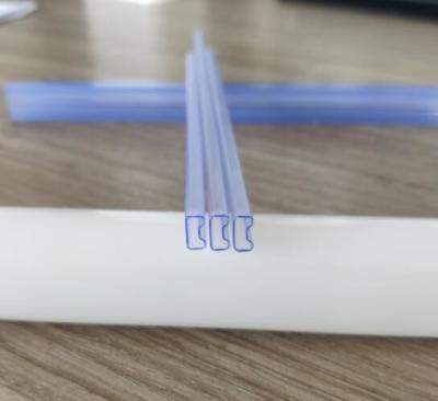 Chine Le tube antistatique de 10E6-10E9 ESD, picoseconde a expulsé tube en plastique transparent à vendre