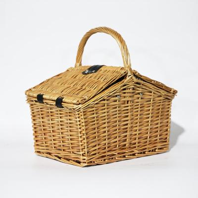 China 100% Eco Friendly Food Shop Storage Home Decor Handmade Weaving Woven Wicker Baskets for sale