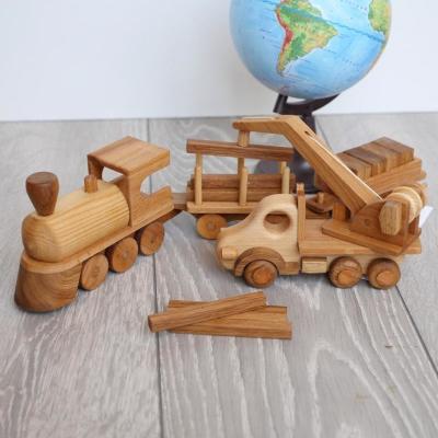 Chine Jouets en bois faits main d'ODM d'OEM pour des enfants en bas âge, ensemble en bois de train d'enfants à vendre