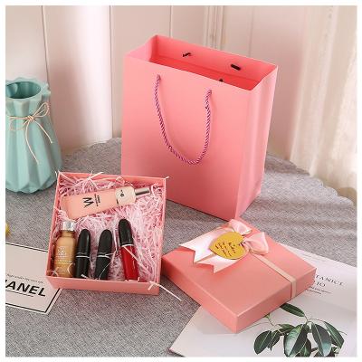 China Beautiful Design Paper Box Wholesale Recyclable Beauty Set Wholesale China Base Liquid Packaging Box for sale