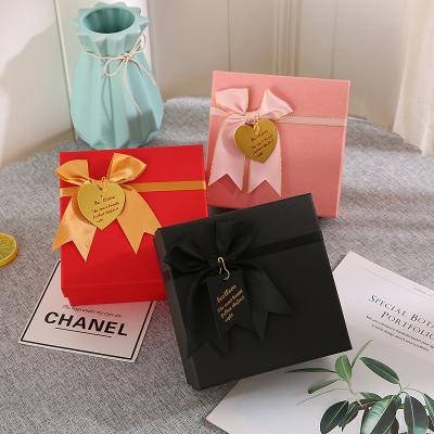 China Wholesale Recyclable China Craft Paper Box Design Paper Box Beauty Set Lipstick Packaging Cardboard Beautiful for sale