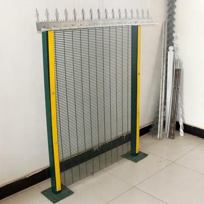 China Dense Fence Mesh Spot Supply Garden Security Isolation Wire Mesh 358 Anti-Climbing Fence for sale