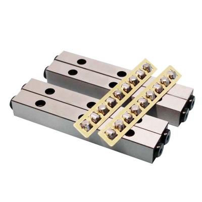 China Auto Equipment Wear Resistant VR15 Roller Strips Cross Roller Bearing Linear Cross Roller Guides 190 To 640mm for sale