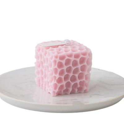 China Wholesale High Quality Pink Birthdays Soy Wax Honeycomb Candle Aroma Therapy Candles Creative Aroma Candles for sale