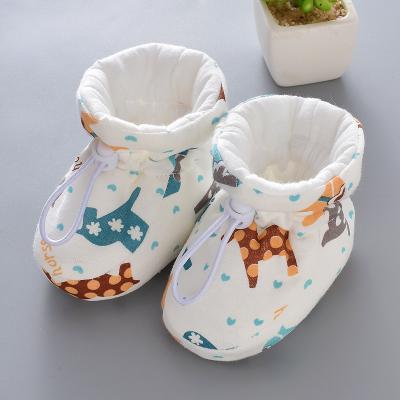 China Plush Spring Infant Winter Thicken Elasticity Warm Soft Single Loop Sieve Baby Shoes Pre-walking Socks For Sale for sale