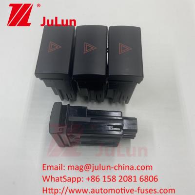 China Interruptor de limpeza de luz BC45-13A350-AB 24V 12V Machined Red / Black Plastic Powerboat Firefighter Safety Switch à venda