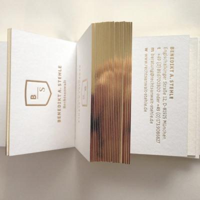 China Custom Viable Luxury Custom Logo 800gsm Shiny Edge Letter Press Card Shiny Gold Foil Stamping Debossed Paper Business Card for sale