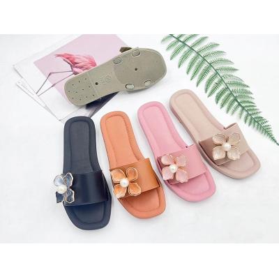 China 2020 Fashion Trend Good Price Design Servo New Shoes Home Women's Slippers With Flower for sale