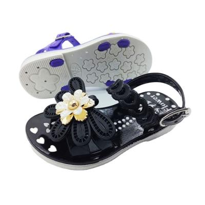 China Lovely PVC summer cute sandals cheap wholese Anti-slippery kids shoes for girls for sale