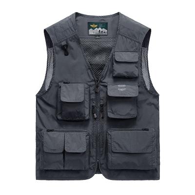 China Fashionable Cargo Mens Retro Mesh Waistcoats Jacket Men Plus Size Fishing Sleeveless Vest Breathable Outwear for sale