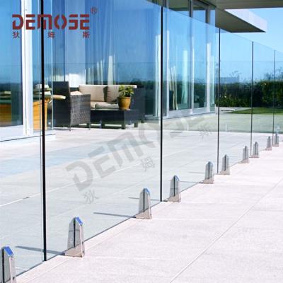 China Heat-tempered glass ; ss304 / 316 frameless glass balustrade spigot / glass fencing balcony for sale