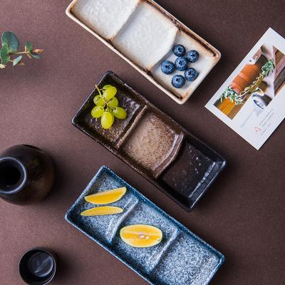 China Stocked Japanese Style 3 Compartment Rectangle Restaurant Porcelain Three Grid Ceramic Soy Sauce Dish Set for sale