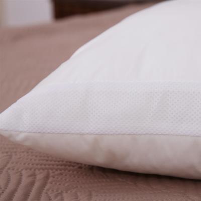 China Hypoallergenic Grommet Folded Air Cover Waterproof Plush Pillow Cheap Bed Pillows for sale