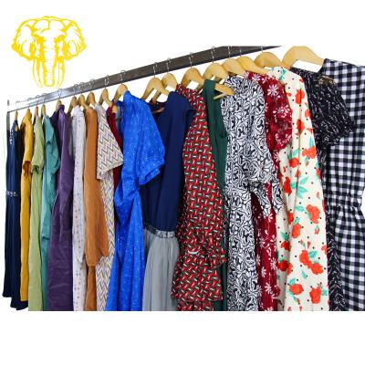 China Polyester / Cotton Used Clothes Woman Fashion Brand Clothes Used Woman Clothes for sale