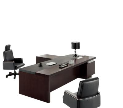 Cina Solid Wood Luxury office furniture good quality executive desk boss desk in vendita