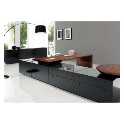 China Solid Wood Office Executive Desk With Good Quality Manager Business Table en venta