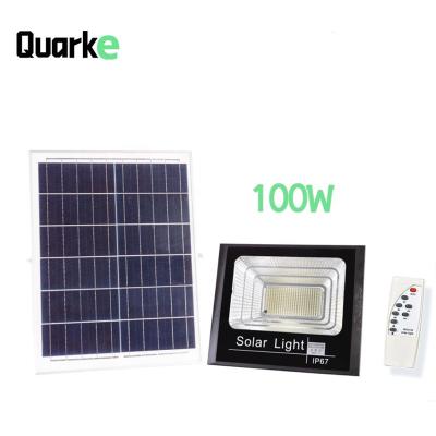 China Residential Solar Flood Lights 100W 2 Years Warranty Led Solar Lights Outdoor Waterproof IP17 For Garden Ground for sale