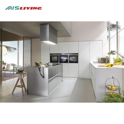 China Modern home furniture kitchen cabinetry high gloss UV lacquering QUARTZ TOP for sale