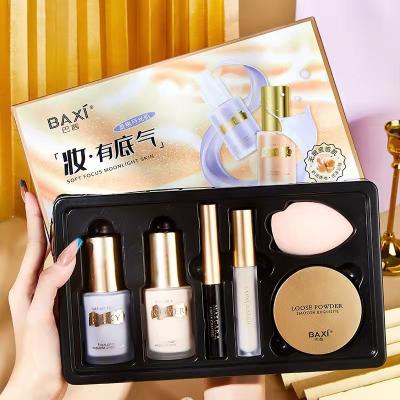 China Moisturizer Six Sets Design Glass Bottle Natural Comfort New Moisturizer Moisturizing Liquid Base for sale