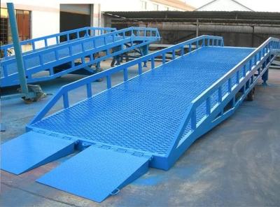 China Portable Loading Ramps Customizable  5-15 Tons Load Capacity Warehouse Dock Ramps for sale