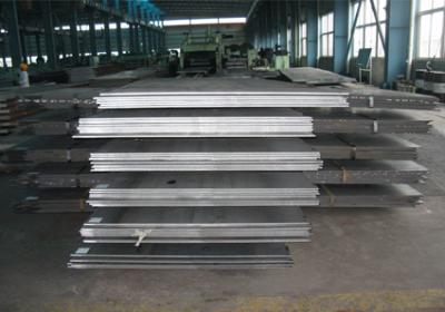 China Q195, SS490, astm a786 karierte Platte 1200mm - 1800mm karierte Stahlplatte Breite zu verkaufen