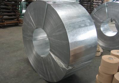 China Z10 - Z27 Zink Beschichtung 400 mm Hot Dipped Galvanized Steel Strip / Streifen (Kohlenstoffstahl) zu verkaufen