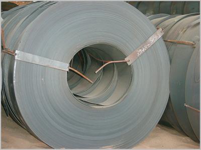 China GB/T 700 Q195 / Q235 / Q345 aço laminado a quente, bobinas / tiras com largura 145-630 MM à venda