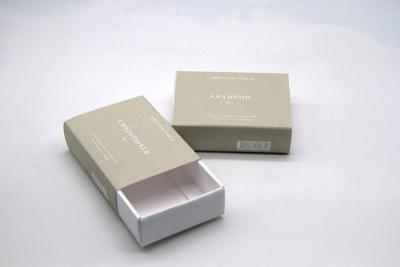 中国 Custom Cosmetic Packaging Box White Kraft Paper Cosmetic Box 販売のため