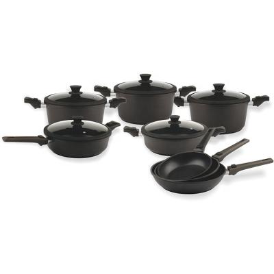 China Customized Viable Kitchen Accessories Frying Pan Sauce Milk Pot Non Stick 13pcs Cookware Set for sale