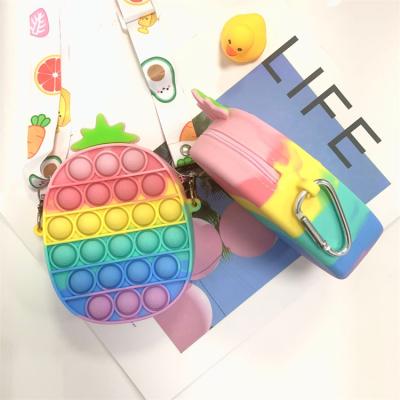 China Creative Funny Educational Sit Fidget Toy Storage Bag Strawberry Toy Silicone Push Bubble Pen Toy Wholesale Amazon Hot Sale for sale