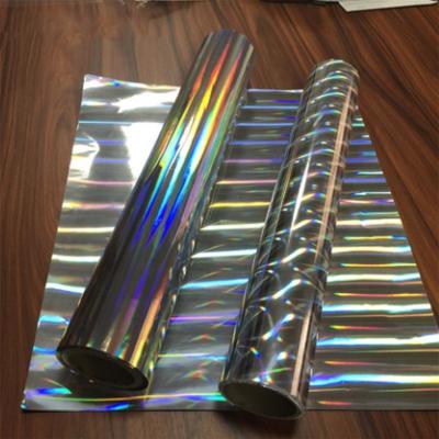 China Mehrfache Extrusion BOPP Holographische Film Feuchtigkeitsdicht für Weihnachtsgeschenk Schachtel Dekoration zu verkaufen