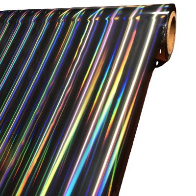 China Wet Lamination Holographic Film Cold Lamination Polyester Metallized Film Roll for sale