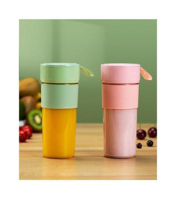 China Outdoor Economic Custom Design Kitchen Appliances Portable Custom Juicer Cup for sale