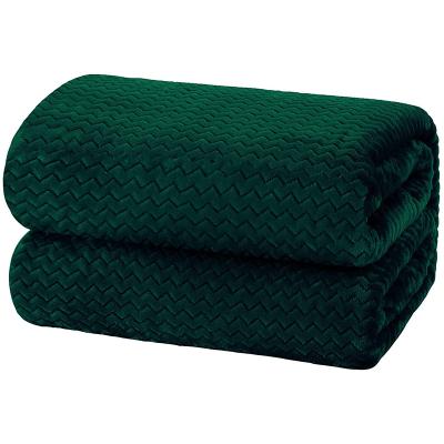 China Flannel Dark Green Popular Super Soft Polar Fleece Anti-Static Coral Fleece Blanket for sale