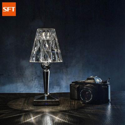 China SFT Bedroom Desk Lamp Luxury Acrylic USB Charged Wireless Bedside Lamp for sale