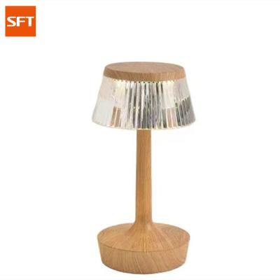 China Modern Decorative Cordless Rechargeable Flat Brass Head Table Lamp Vintage Accent Desk Lamp Dimmer Desk Lamp For Hotel Restaurant Bar for sale