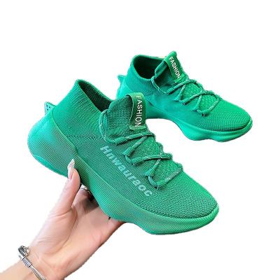 China Fashion Trend Couple Casual Shoes Light Up Jeezy Women's Casual Thick Unique Sneakers Wholesale Fashion Fly Knit Trainers OEM Factory for sale