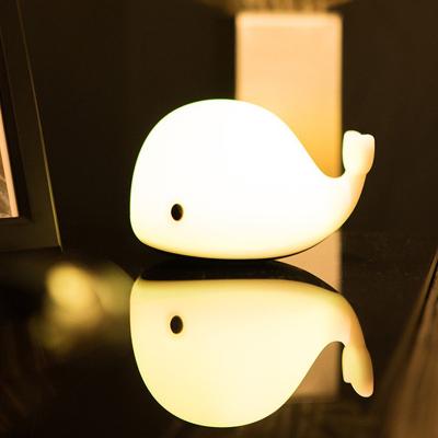 China New-designed Cute Whale Silicone LED Night Lights Kids Bedroom USB Table Sleeping Lamps Kids Light Cute for sale