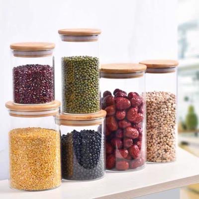 China Dry Fruit High Borosilicate Glass Storage Bottles Sustainable ODM Bamboo Lid for sale