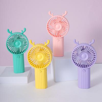 China High Efficiency Mini Stand Table Battery Charging Cute Fan Portable Usb Rechargeable Fan For Summer for sale