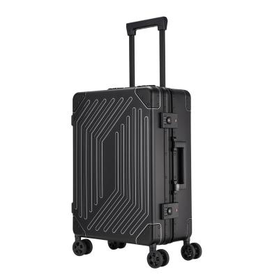 China 20/24/26/28 Inch Travel 11E Diamond Tip Engraving Aluminum Carry-On Luggage for sale